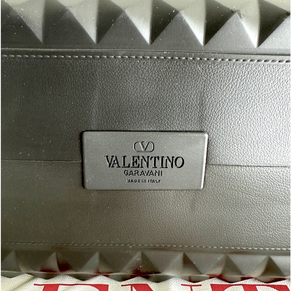 Valentino Garavani Le Troisieme Bag - Picture 7 of 10